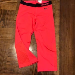 Nike Pro Capri leggings